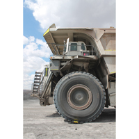 Yellow Jacket&reg; Extreme Crossover Cable Protector, 2 Channels, 35.75" L x 42.125" W x 5.125" H PR Distribution